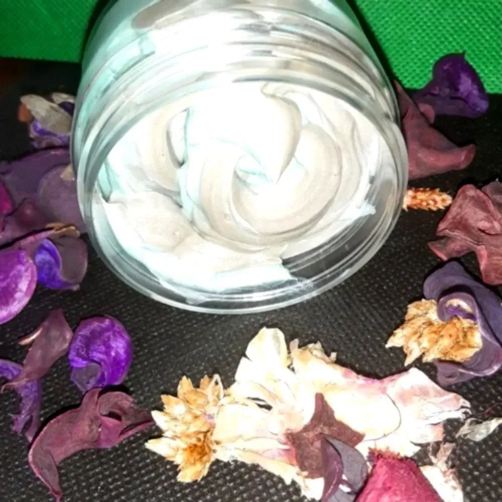 HAND Crafted SIMPLE Things Shimmering Whipped Body Butter- (CLOUD 9)